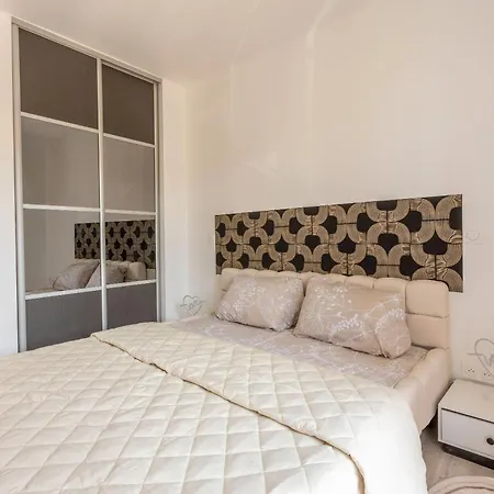 113 Apartment *